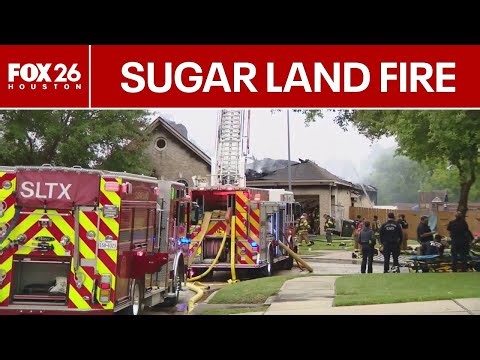 LIVE: Sugar Land crews battle Riverpark house fire