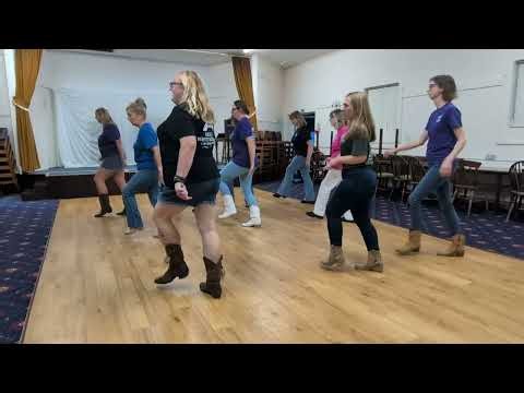 Islands in the Stream – Intermediate Line Dance Demo