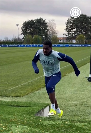 Windy Weather Today 🌧️🌬️