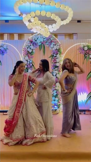 Akriti Agarwal Wedding Dance with her Friends | Aashika Bhatia | Suhana Khan | Prithvi Shaw Wedding