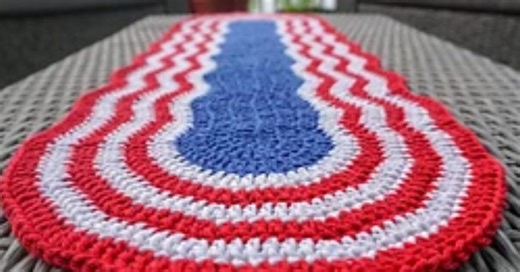 27 Free and Easy Crochet Table Runner Patterns