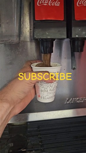 How to pour a drink correctly #shorts #recommended #cola