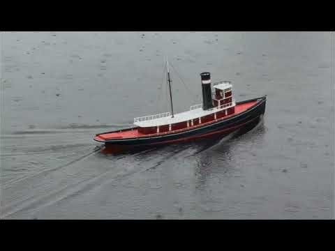 Testing and trialling two RC boats (inspired by the steam tug "Hercules from 1907)