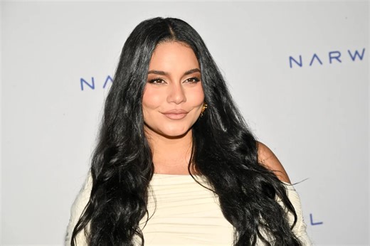 Vanessa Hudgens’ Super-Rare Selfie ‘Between Chasing Children’ Shows Her No-Makeup Era