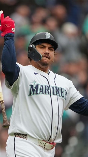 Mariners complete a 4-game 'mop' of the Astros