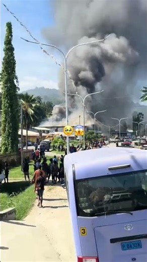 🔥Breaking: Massive House Fire Breaks Out in Lae | PNG Latest News #pngnews