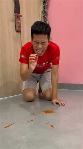 SNS - What’s That on His Hand? 🤔 #shorts