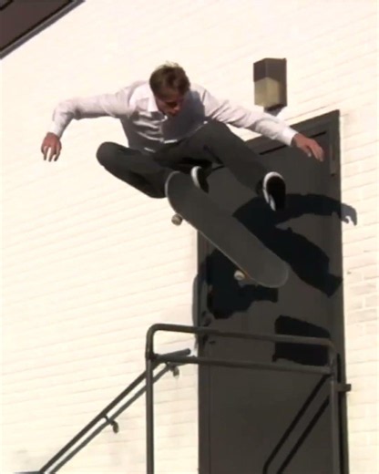 👉🏽 Marley Humphrey BLASTED this 360 flip 🚀