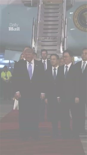 Trump arrives in China