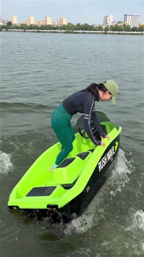 RUSH WAVE BOAT，The waves are coming out #rushwave #Surfing #kartboat #rushwaveboat