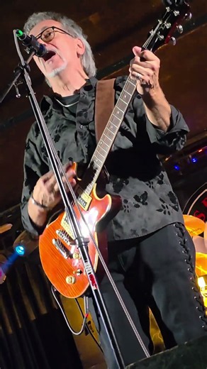 Detroit Speed Wagon 10/17/26 Ridin' The Storm Out @ Token Lounge REO Speedwagon tribute
