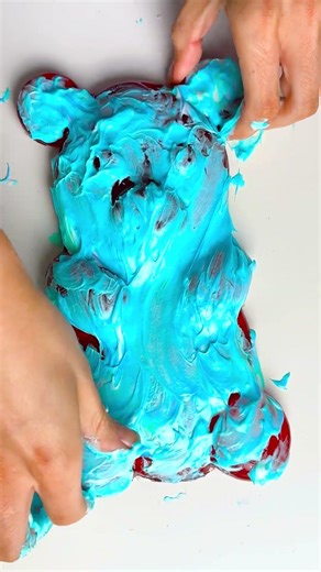 Toothpaste Magic: Crafting a GIANT Bear! 🧸✨