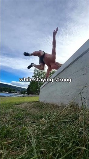 I Learned a NEW Handstand Skill Using This Simple Method