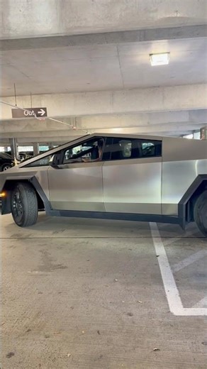 Cybertruck full self drive testing. Finally driving a Tesla Cybertruck and testing FSD on real roads