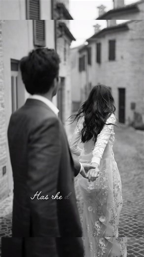 ❤️‍🩹has rhe dil ki aavargi 💔ham se puchho mohobbat ki divangi🥀