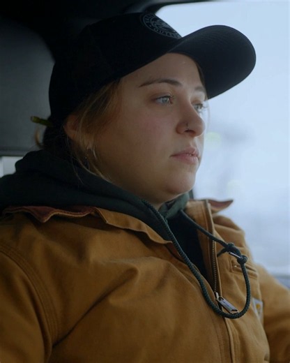 Captain Sophia 'Bob' Nielsen arrives from Kodiak, ready for her 8th year, yet first winter on the Bering Sea working with Sig on The Northwestern.He wonders if Mandy's replacement can help him meet his 100K pound opilio crab quota worth $1M. 🤔 🦀 💰⛴️ Watch #DeadliestCatch Fridays 8P on Discovery.