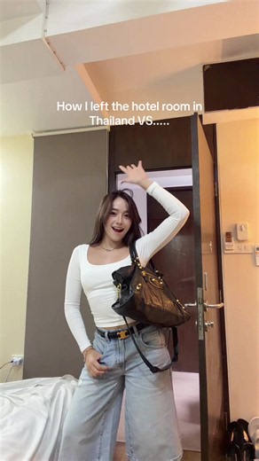 Thailand shopping vlog: How I left the hotel room vs how I came back