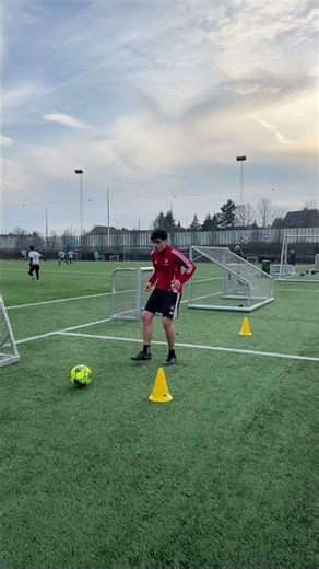 Ultimate Finishing Drill Every Footballer Needs! ⚽🥅🎬 @pradas_ac