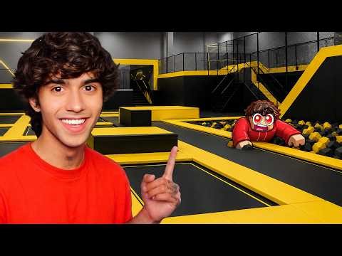 I Built a 5 STAR Trampoline Park in Roblox!