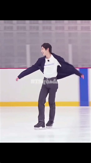 No one can compete with Sunghoon’s ice skating 🤯 #sunghoon #enhypen