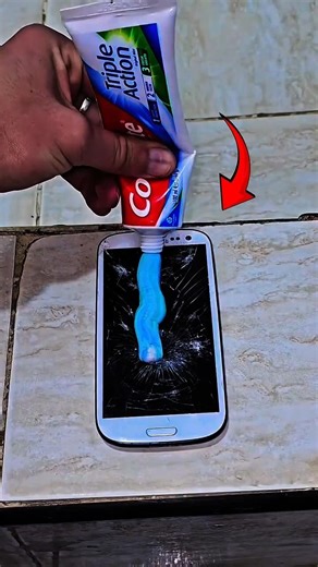 Wait… can toothpaste actually FIX a cracked phone?! 🤯” #horrorshorts