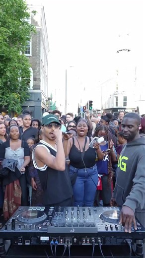 DJ Ag Online's Iconic King's Cross Throwback Moment 🔥