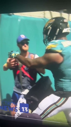 Ball boy gets in fight with Jaguars player