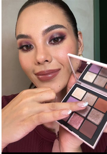 Need some last minute Christmas party makeup inspo? 🍷🎄✨ this burgundy smokey eye - with green eyes - chefs kiss. @makeupbymario cream eyeshadow in taupe @morphebrushes coca cola cherry coke eyeshadow palette @narsissist afterglow tempting eyeshadow palette @anastasiabeverlyhills fall romance palette @kikomilanoph eye shadow sticks in red @chanel.beauty eye kohl @tomfordbeauty liquid eye liner @cetaphilbrighthealthyradiance Toner and serum Nars primer @hauslabs foundation Nars soft matte concea