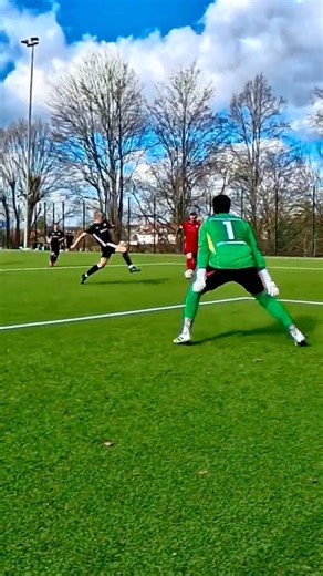 Double GK Combo 🍔 | S2 E11 👆🏻WATCH | Goalkeeper POV playing Amateur Football in Germany
