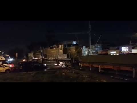 Fcca emd sd40-2 1023 & fcca emd sd40t-2 1024