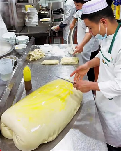 Biggest noodle ever made | The Food Ranger