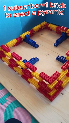 LEGO pyramid construction 3° step #lego #challenge #pyramid #expproud