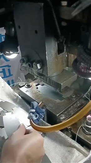 How Metal Pieces Are Shaped Using Hydraulic Press