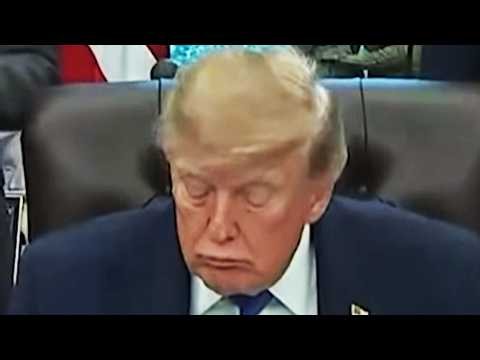 White House CUTS FEED when Trump falls asleep