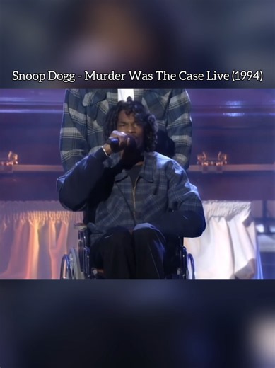 Snoop Dogg - Murder Was The Case Live (1994) #snoopdogg #murderwasthecasee #liveperformance #90s