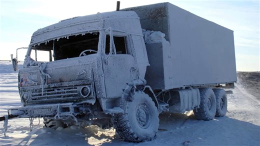【发动机】INSANE Old Diesel Engines Cold Starts EXPLODING with Smoke 《看发动机，会解压》