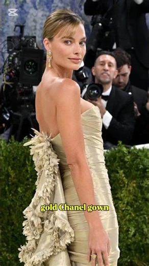 Margot Robbie STUNS in Gold at Met Gala 2026 😍✨
