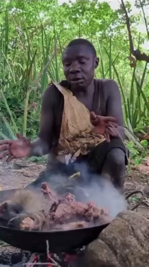 Wild Cooking Life! Hadzabe Tribe Open Fire Meal 🌍 #Shorts #Foood #Cooking #travel #facts #nature