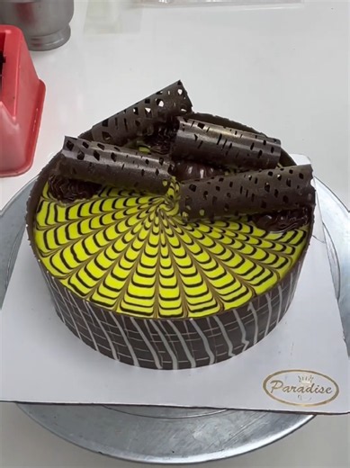 Chocolate marval cake decorating ideas #marvalcake #birthdaycake #chocolatecake #viral #cakevideo