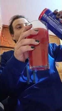 Probando Jumex Hard de Fresa #viralvideo #bebidasalcoholicas #review