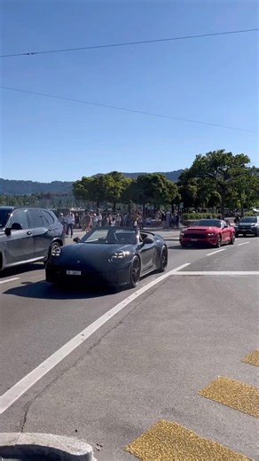 Porsche 911 & Ford Mustang #Porsche #Mustang #Switzerland