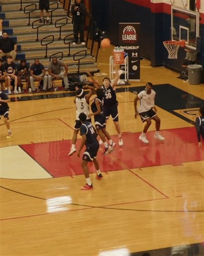 Lewis Uvwo THROWS DOWN a HUGE Alley-Oop Dunk! 💪🔥 | Future Starts Now