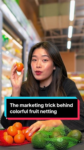 Fruits and vegetables wrapped in a colorful net appear riper and more appetizing. This is caused by a perceptual phenomenon known as the “confetti illusion,” where objects appear to take on the color of a pattern placed over them. So lemons appear more yellow and oranges look more orange. Learn more about this sensory subterfuge at the link in our bio. ✏️🎤 🎞️ Carin Leong 📸 Getty Images, Karl R. Gegenfurtner #illusion #science #perception #psychology #marketing