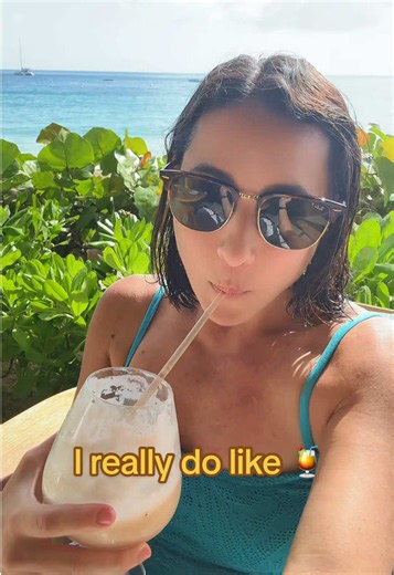 Piña Coladas in the Grenadines: Tropical Drink Ideas & Vacation Vibe