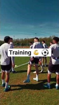 Positive vibes in Man United training ahead of Brentford 💪 🔴