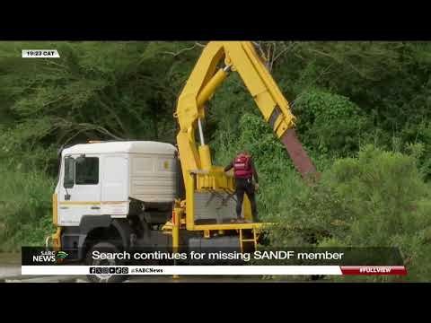 Mpumalanga | Crane sourced to recover SANDF vehicle after fatal Komatipoort flood