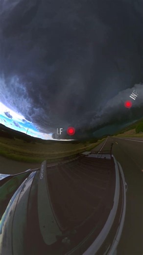 This storm a couple of weeks ago really ramped up and tried to produce a tornado near Abo, NM!