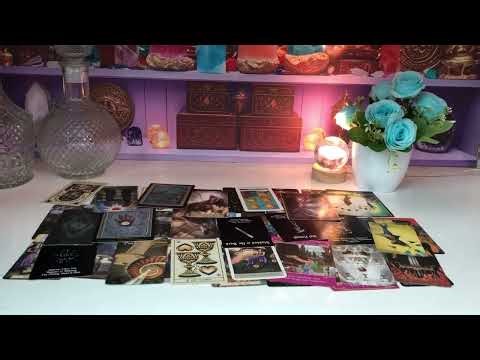 PISCES QUIT STRESSIN’ THEY’RE SECRETLY CRAZY FOR YOU! PISCES LOVE TAROT READING TAROT READING