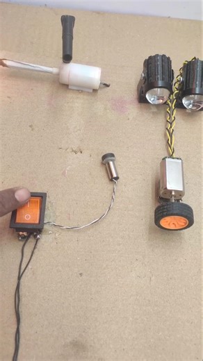 Mini Crossless Motor Powering into to fog light and one smoke Engine _Dc Motor