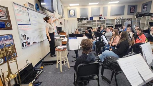 Senior High Band is already thinking Spring. Today, students received their new music selections for the Senior High Spring Concert, which is June 1st. Ms. Dotts first had students listen to the selection and read their notes as they listened. Students then played the first part of the selection slowly. Next, at a faster speed. Sounding pretty good for the first time playing the selection together. 🎶🎵 | Le Roy Central School District